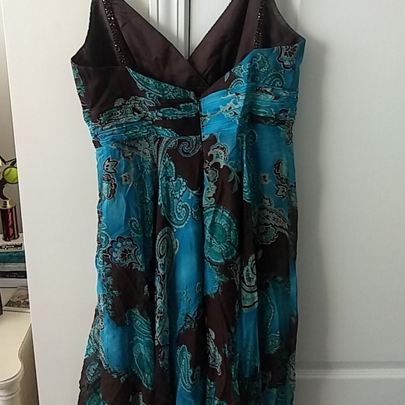 Dress - Picture 3 of 4